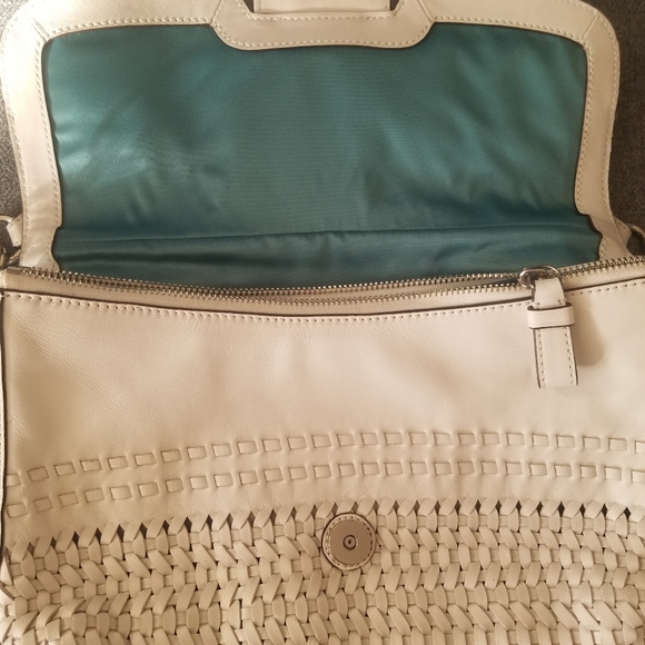 Coach - Picture 4 of 6